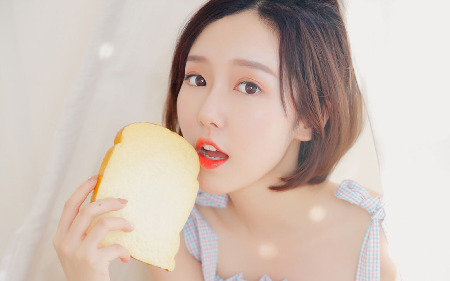 久保建英爆发难救主，英格兰带走皇家社会